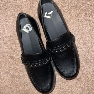 Women's Platform
Report black size 91/2